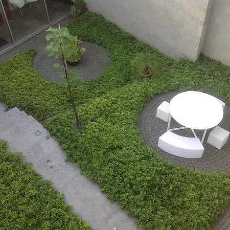 Treepoint Apartment *